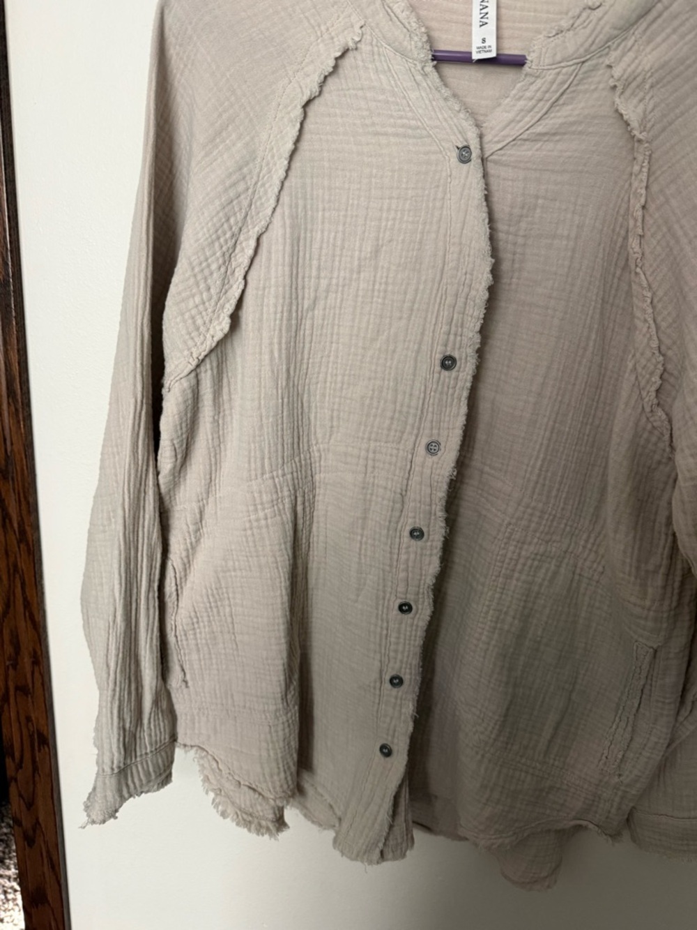 Zenana Gauze Button Down Shacket Top Small Neutral Raw Hem Boho Oversized - Picture 3 of 11